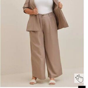 NWOT wide leg pants (size 18R)